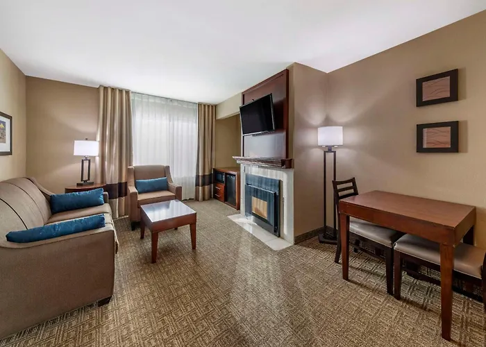 Comfort Inn&Suites Ventura Beach