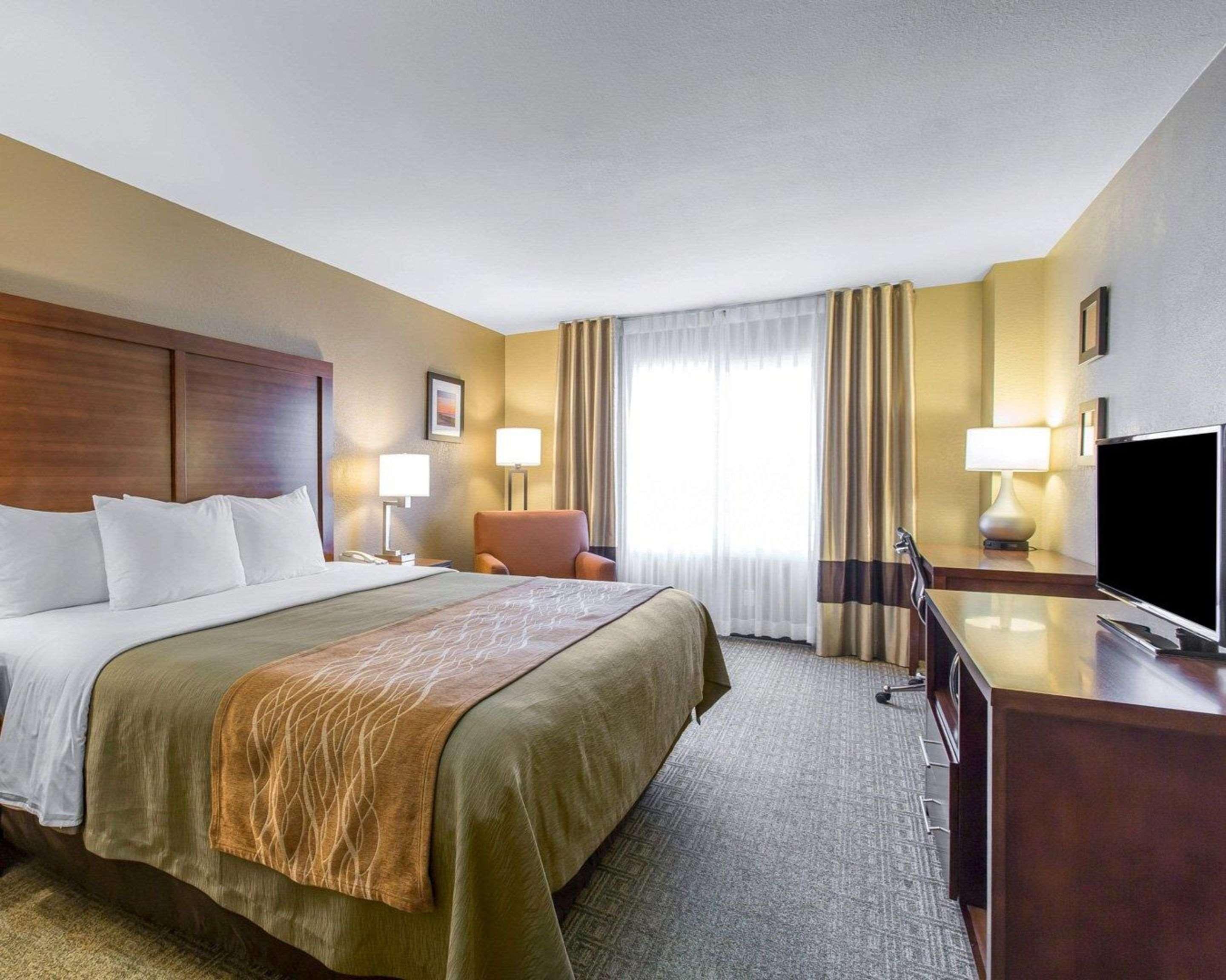 Hotel Comfort Inn&suites 3*