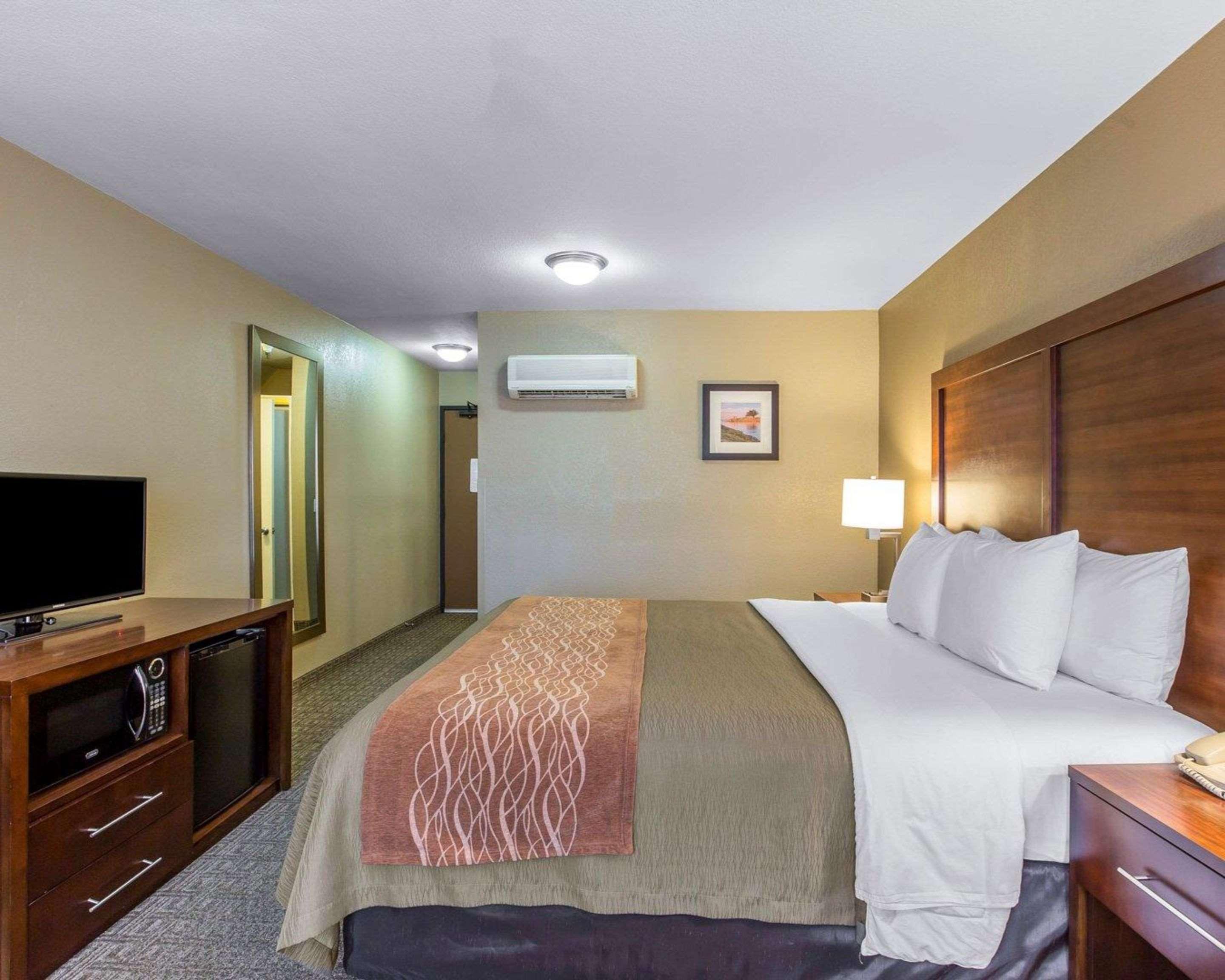 Hotel Comfort Inn&suites 3*