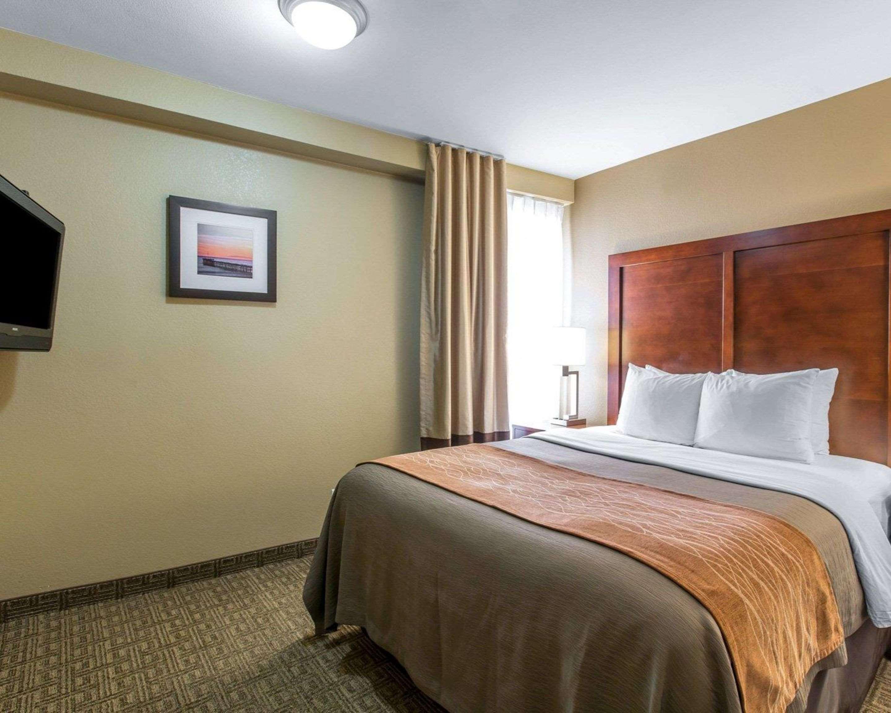 Comfort Inn&suites Hotel 3*