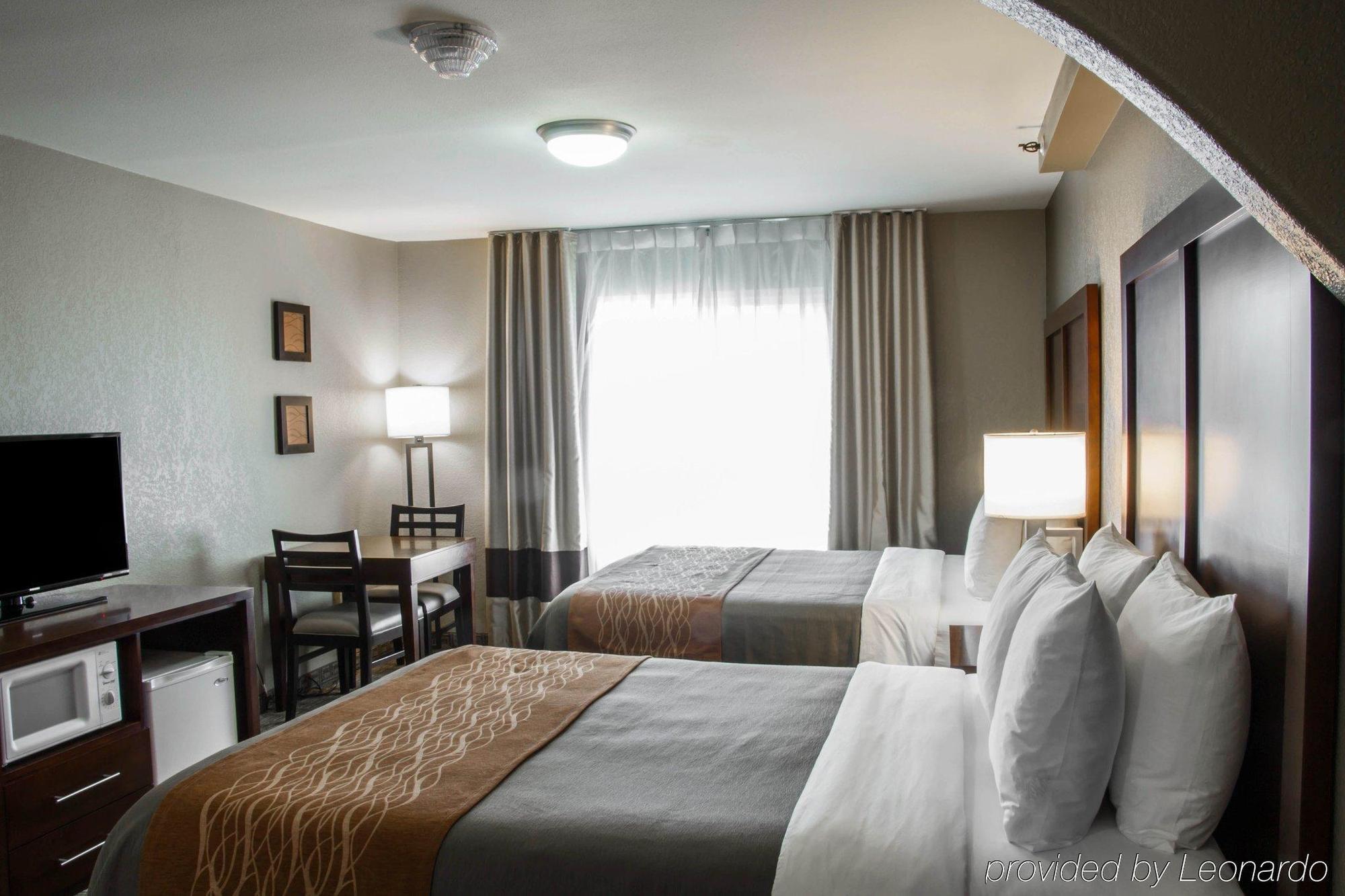 Comfort Inn&suites 3*