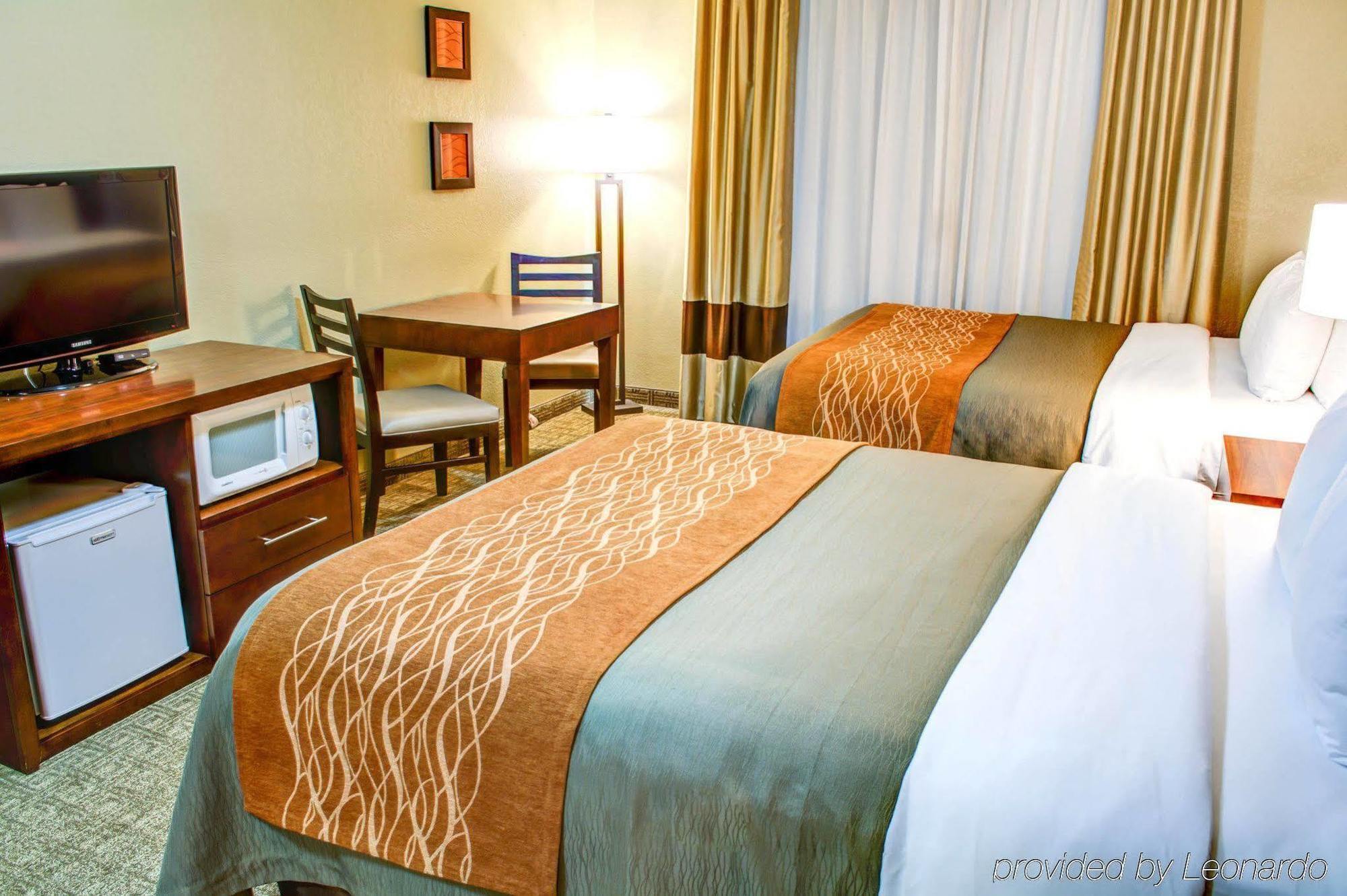 Comfort Inn&suites 3*