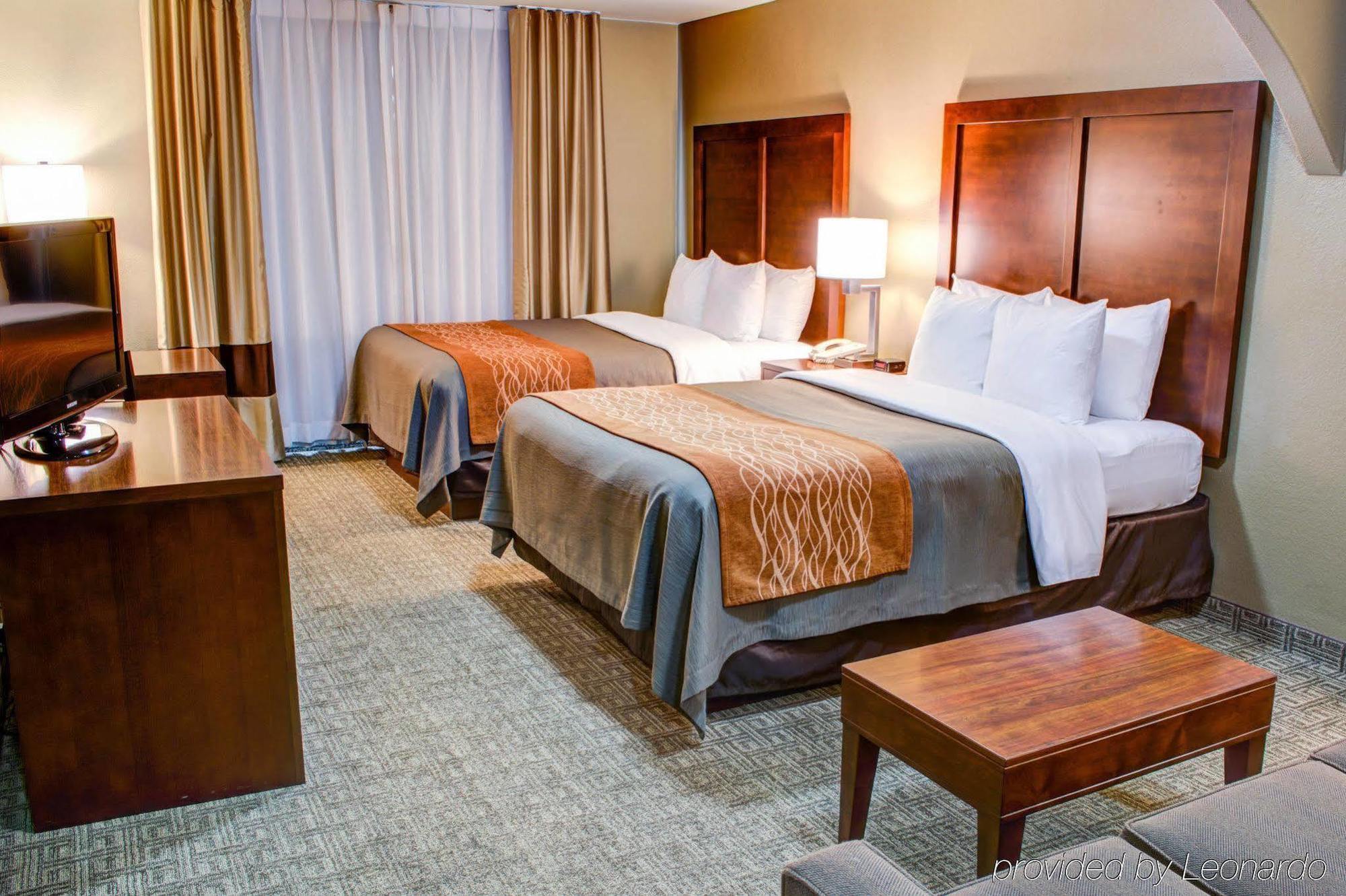 Comfort Inn&suites 3*