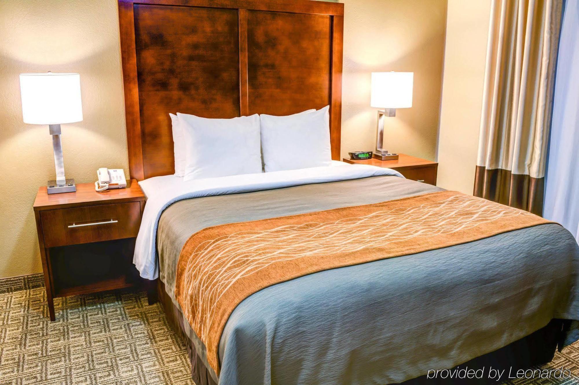 Comfort Inn&suites 3* Ventura